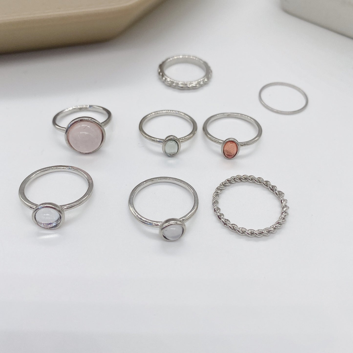 Elegant Round Resin Ring Set