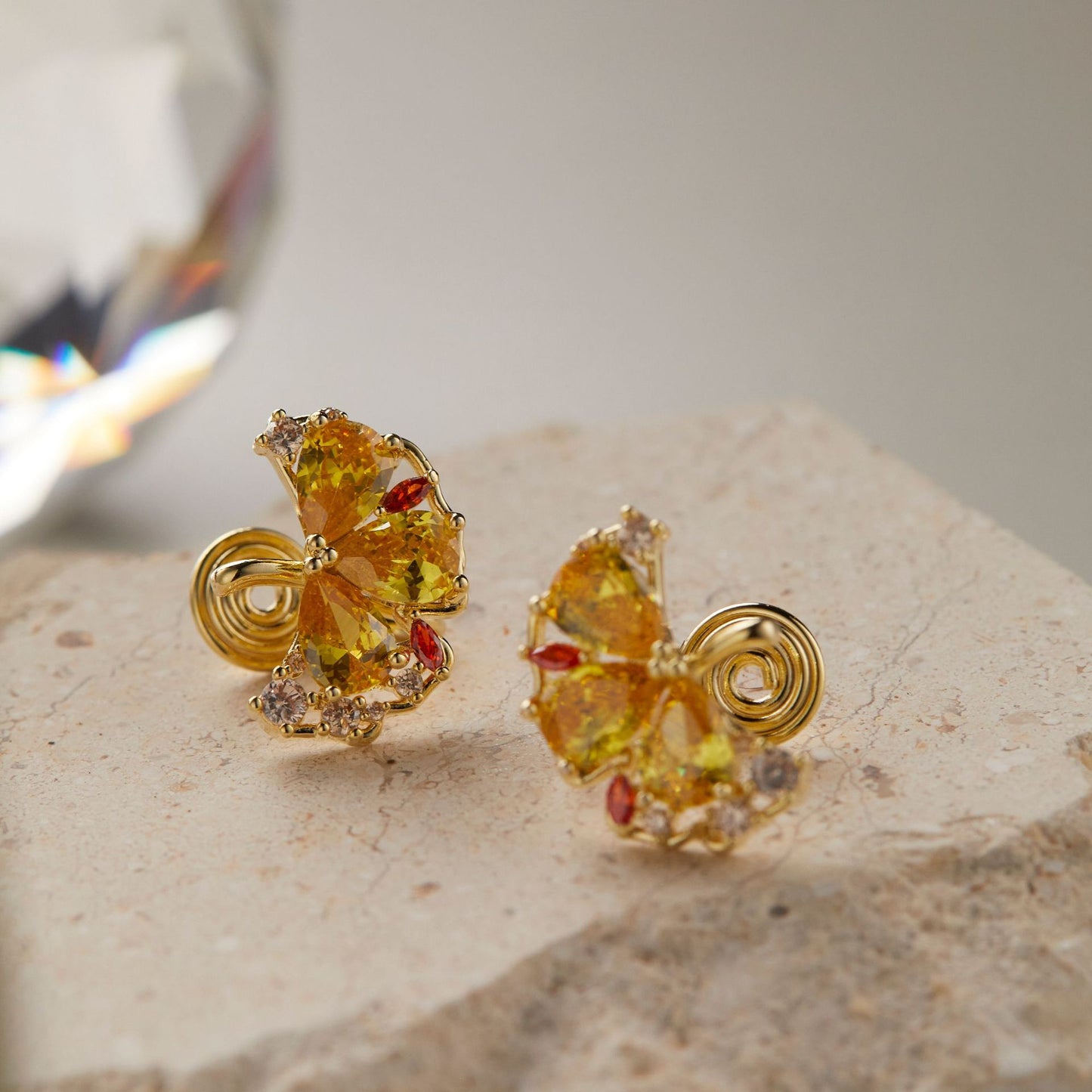 Leaf Shimmer Zircon Ear Studs