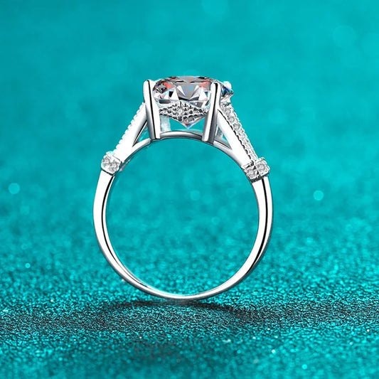 Ilaria Oval Moissanite Statement Ring