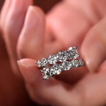Marbella Twist Shank Moissanite Diamond Ring – 10 Stone Brilliance