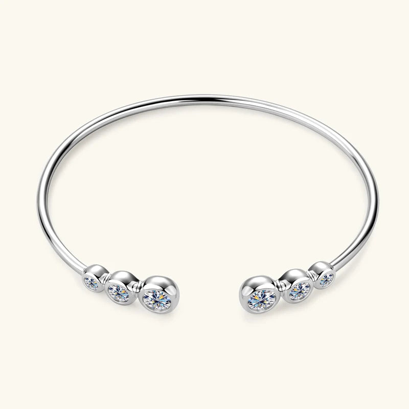 Seyra Moissanite Gradient Bangle Bracelet