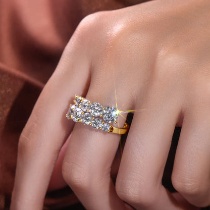 Marbella Twist Shank Moissanite Diamond Ring – 10 Stone Brilliance
