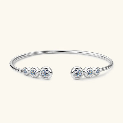 Seyra Moissanite Gradient Bangle Bracelet