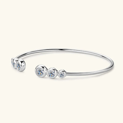 Seyra Moissanite Gradient Bangle Bracelet