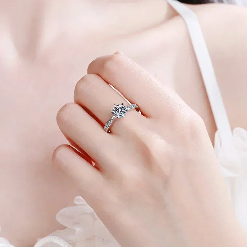 Lunaria Spark Moissanite Ring