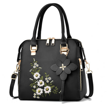 Lila Shoulder Bag