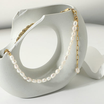 Dualia Gold Pearl Necklace