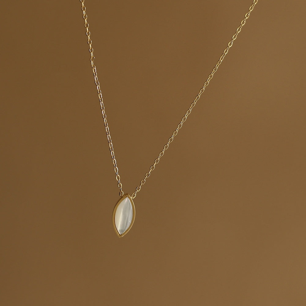 Mid-ancient Olive White Shell Necklace Chain