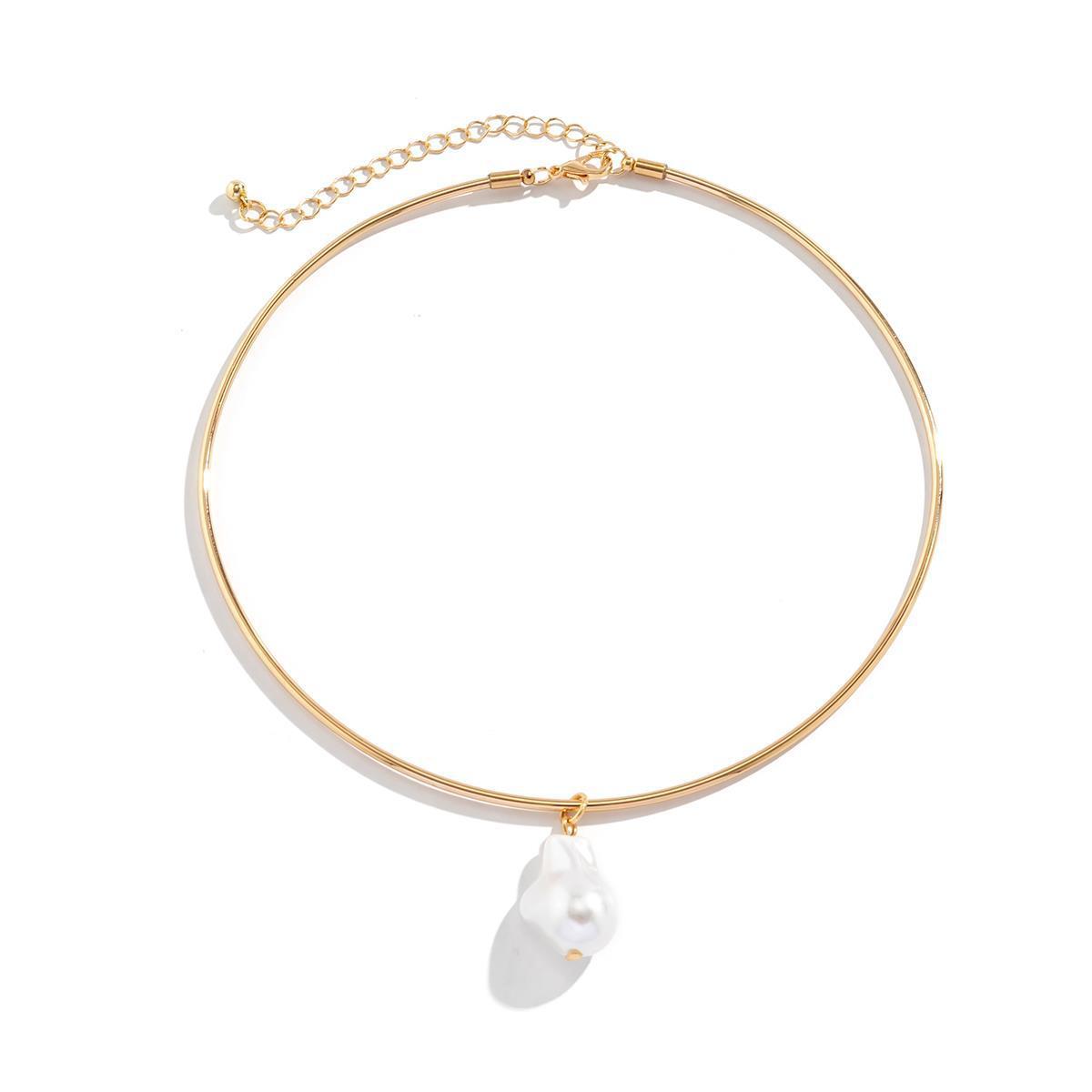 Temperament Shaped Pearl Pendant Choker Necklace